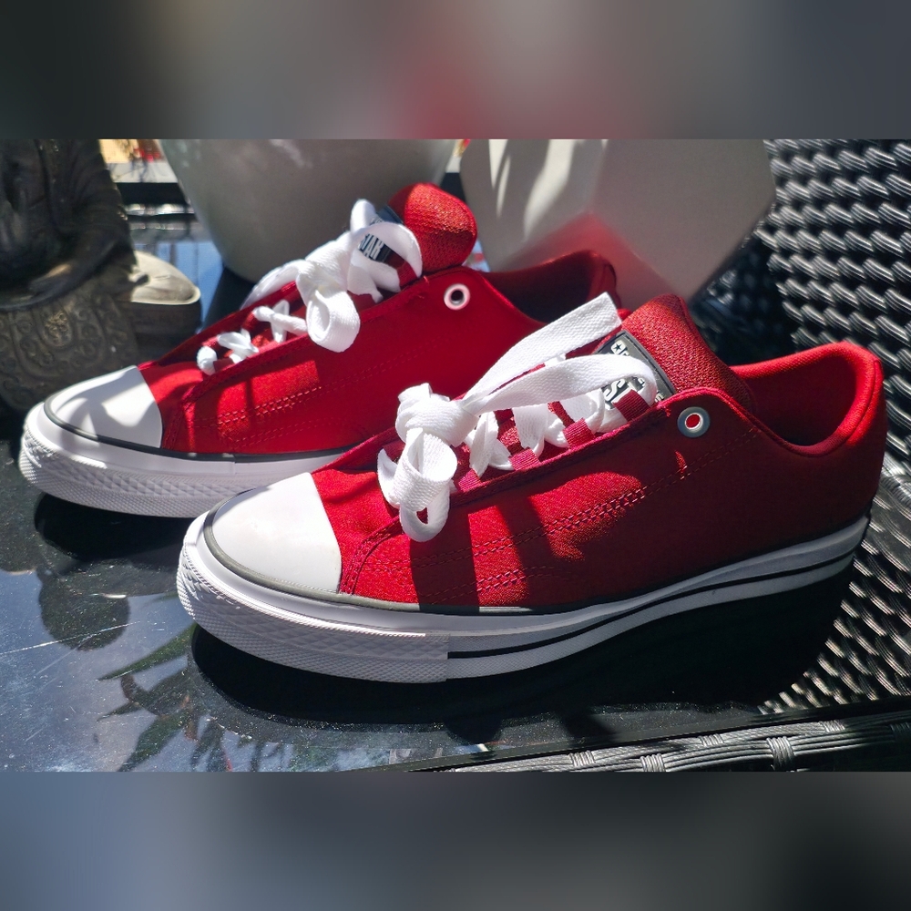 Converse Chuck Taylor All Star Low 'Puff - Park Red' Sz 11.5